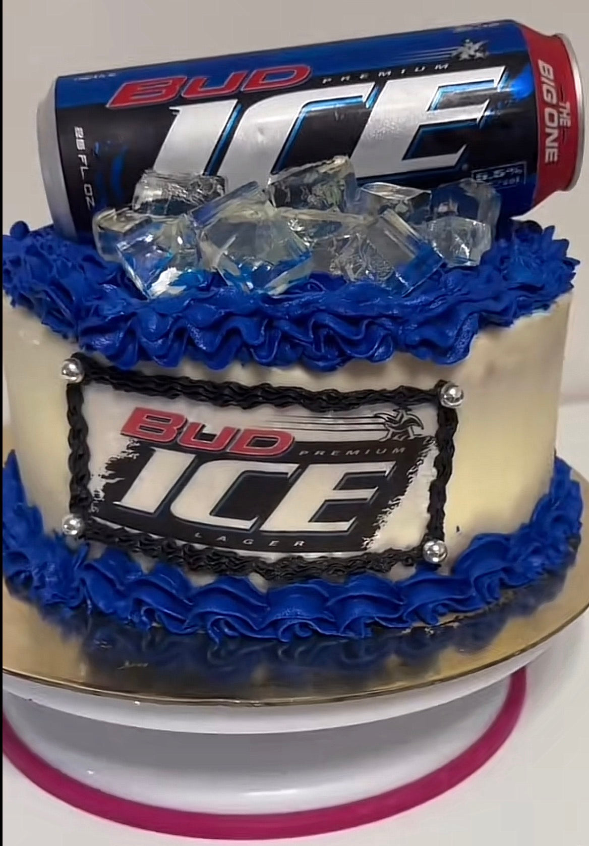 Personalized cakes